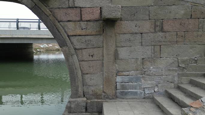 城市中石拱桥修复