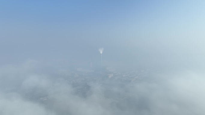 航拍迷雾之中的山东荣成热电厂