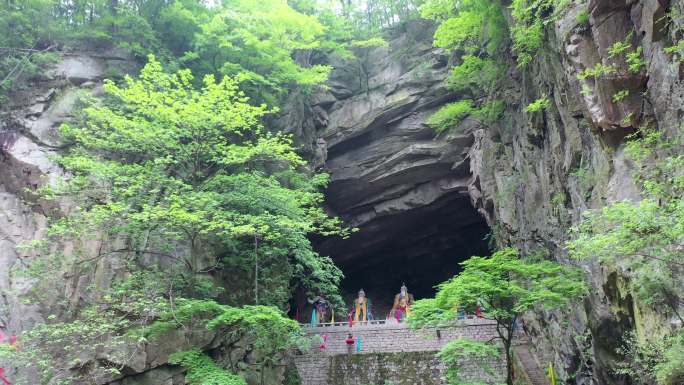 高清4k航拍  空谷水潭