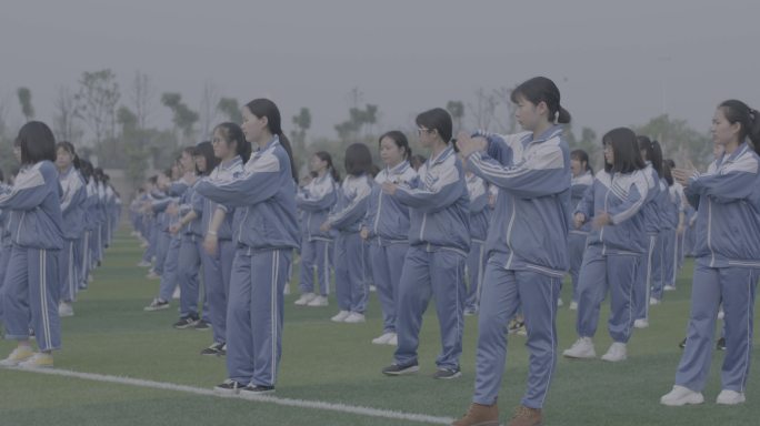 【4K灰度】高中生做早操中学课间操
