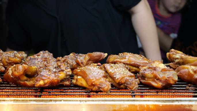 海口海大南门夜市小吃街烟火气人流美食合集