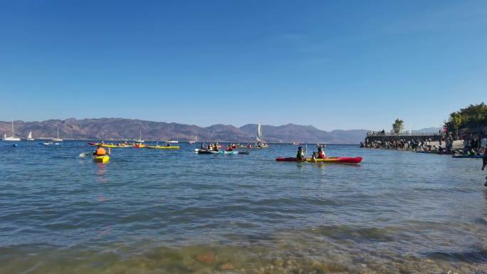 美丽的普吉岛海滩浪花海浪