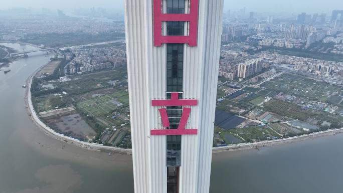航拍全世界最快的电梯实验塔