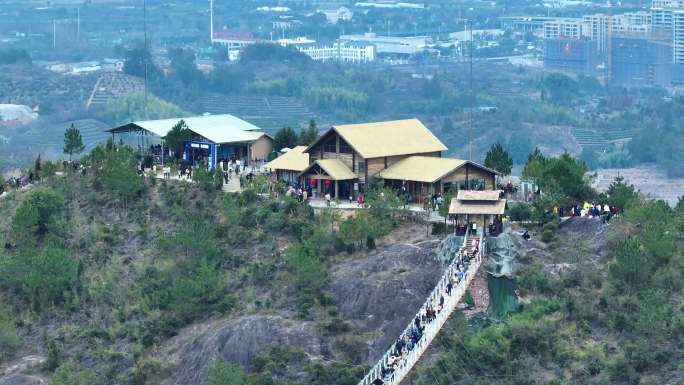 浙江丽水松阳双童山景区假日人来人往航拍