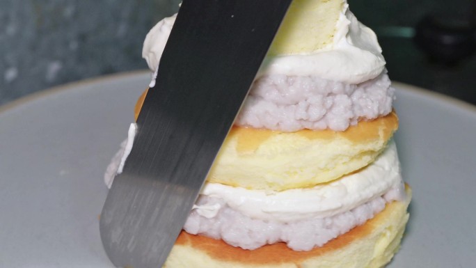 刮刀自制生日蛋糕甜品师
