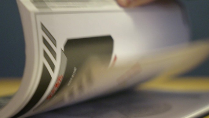 翻书 快速翻页 手部特写