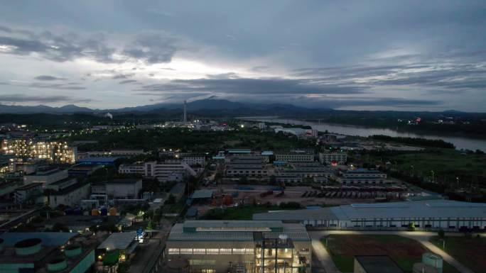 镜头合集-衡阳松木工业园化工厂夜景航拍①