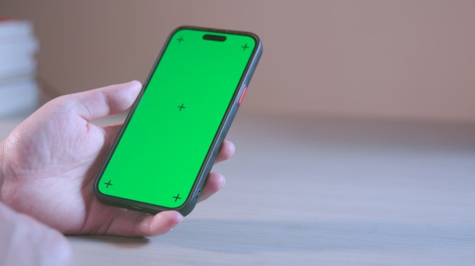 手指滑动屏幕手机绿屏