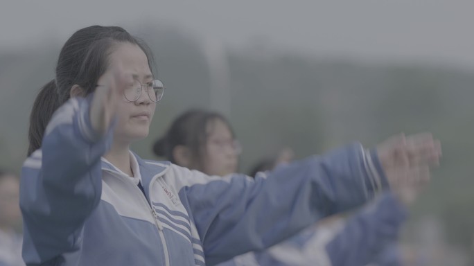 【4K灰度】中学女生课间操阳光大课间