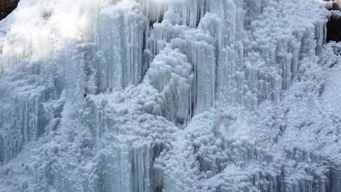 昆明轿子雪山雪景冰柱