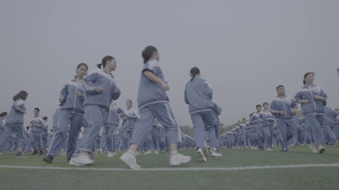 【4K灰度】中学跑操阳光大课间