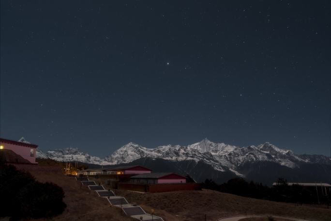 4k星空流星转日照金山