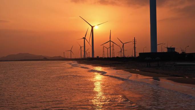 4k最美夕阳海岸线 威海绿色清洁发电风车