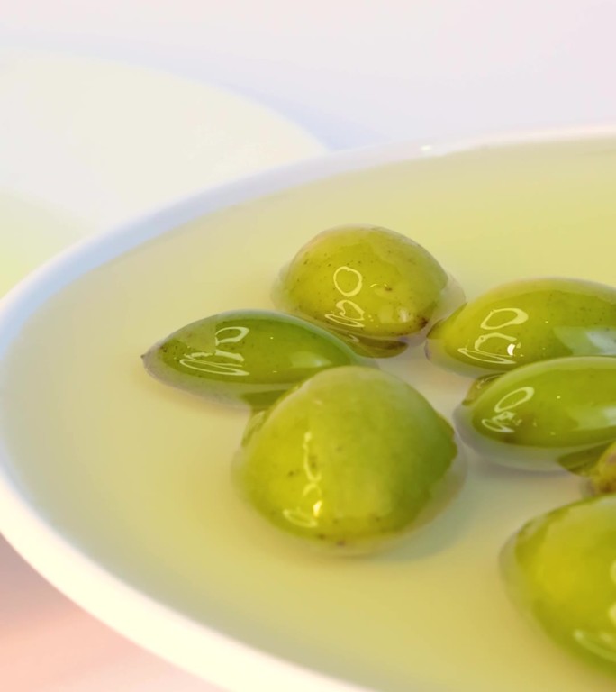 橄榄油食用油竖版液体实拍主图视频电商广告