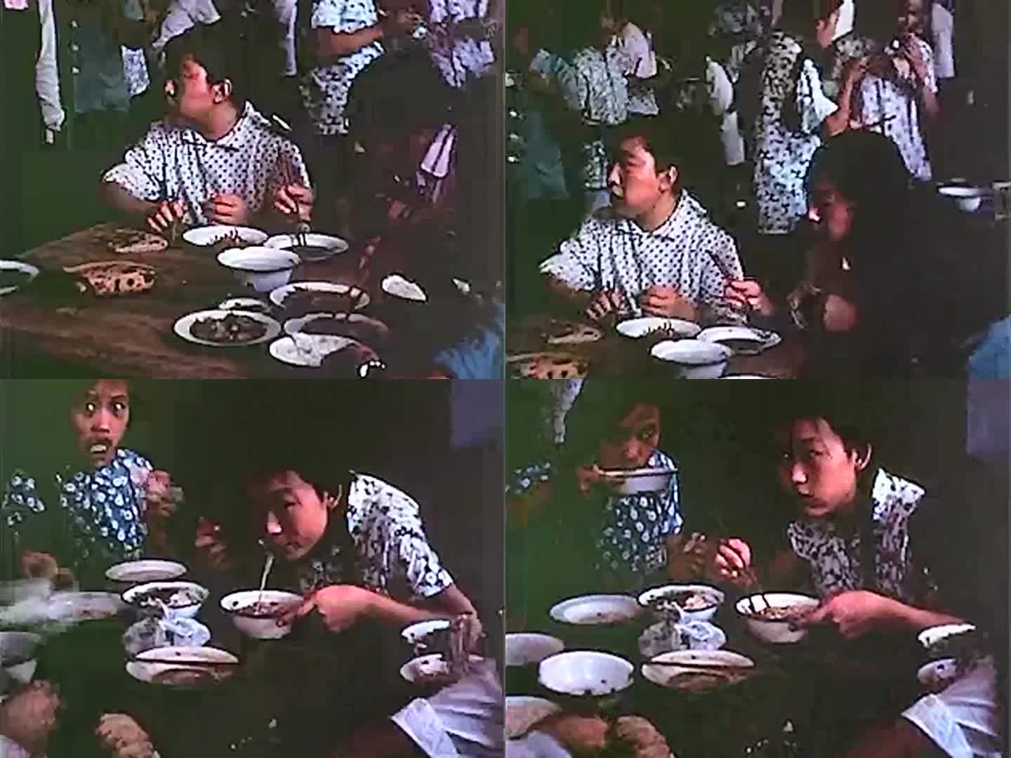1958年北京 纺织女工吃饭