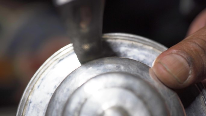 匠人打壶 银碗打造过程 银碗制作成果