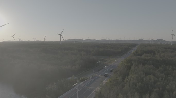 风力发电和公路航拍