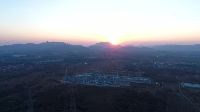 4K夕阳下的高压电塔变电站6