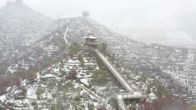 湟源北极山雪景