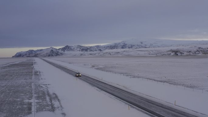 4K北极冰岛雪山冰天雪地汽车航拍大雪