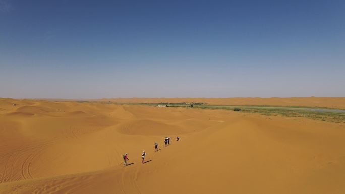 25段素材：腾格里沙漠徒步团建素材