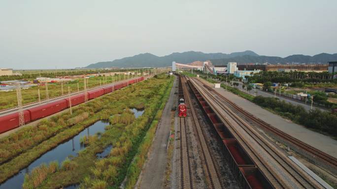 4k大型煤炭货运铁路车厢运输