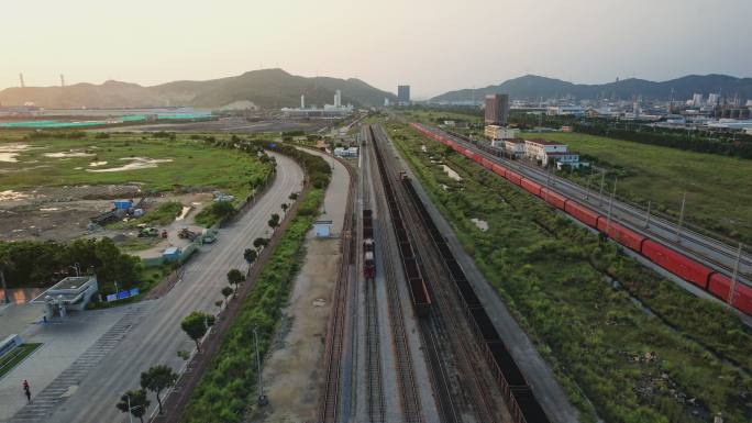 4k大型煤炭货运铁路车厢运输