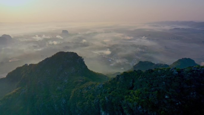 山川美景美丽乡村炊烟袅袅美丽画卷