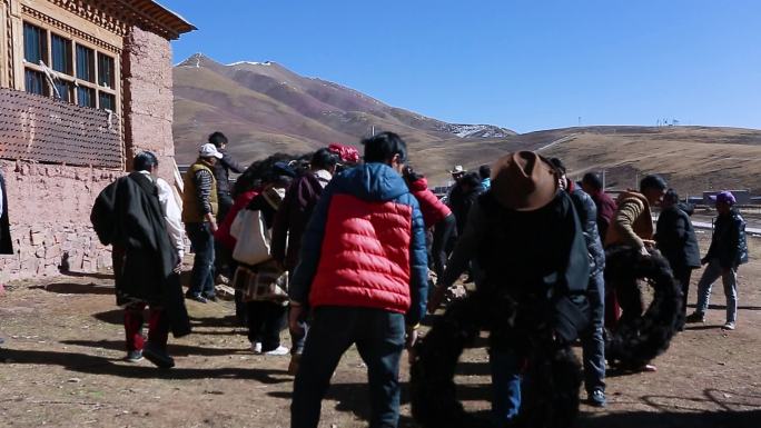 紫外线强 藏族节日准备 藏族过节西藏过节