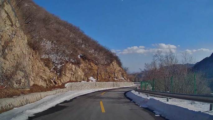 行车素材.海坨山松闫路跑山看雪