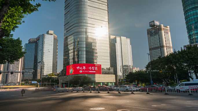 天河万菱汇路面车流