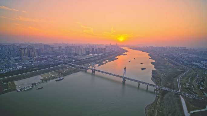 6K蚌埠城市淮河大桥航拍夕阳天际线