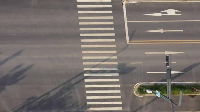 斑马线 汽车 马路 空旷马路