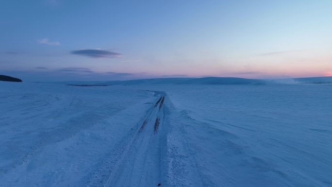 草原暮色冰雪路面雪路大雪封路