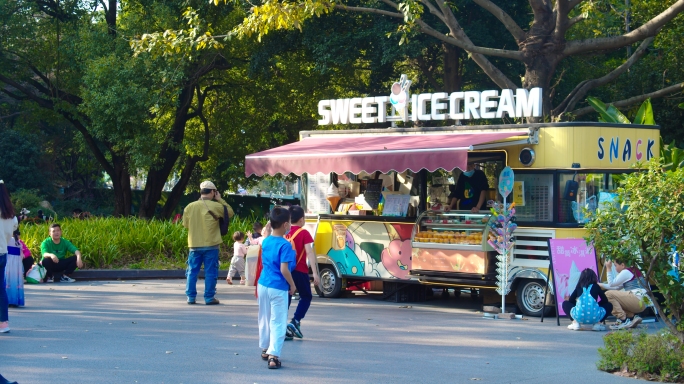 公园小卖部美食车快餐车