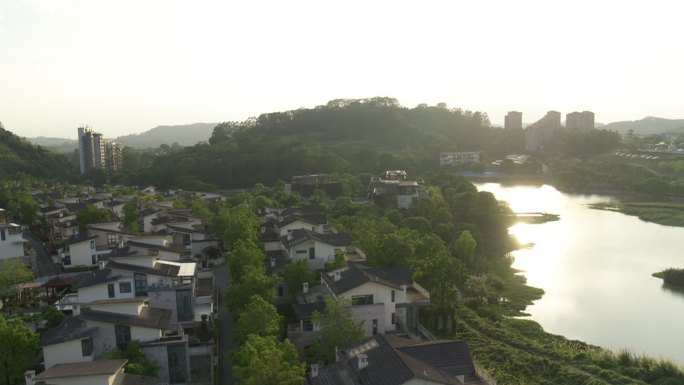 郊区 山间别墅 湖泊 阳光城郊 别墅群