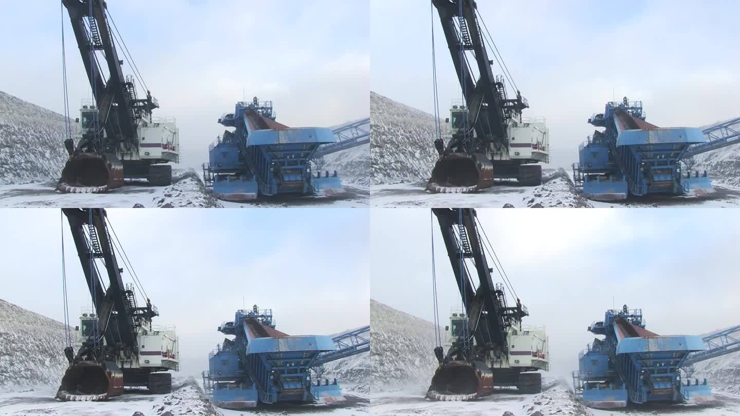 严寒下的露天煤矿大型设备视频素材