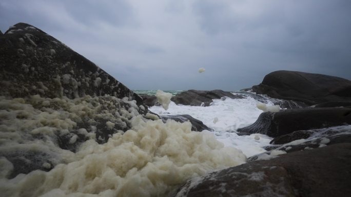 海水污染-慢镜头