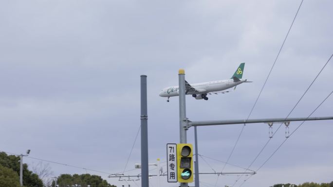 4K飞机降落低飞航空公司宣传片