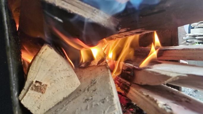 农村煮饭 土灶 灶火 柴火灶 柴火灶炒菜