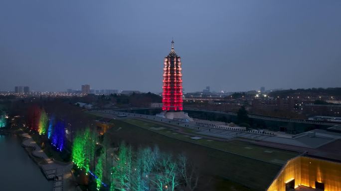 航拍夜幕下的南京大报恩寺景区