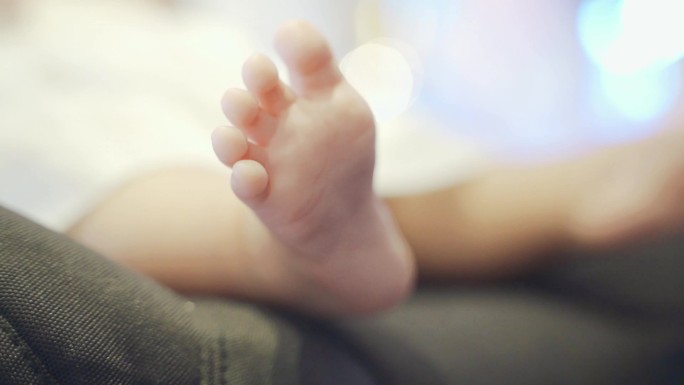 婴儿的脚掌脚指头
