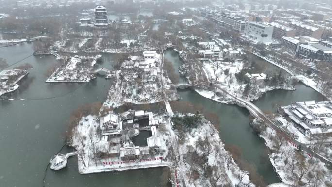 大明湖雪景