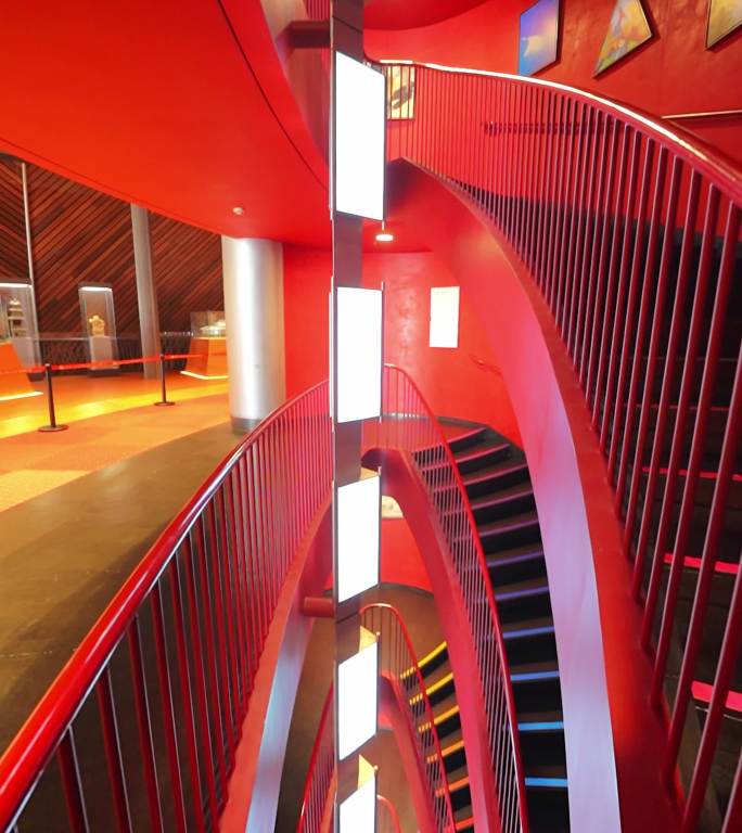 国家大剧院旋转楼梯建筑设计艺术空间