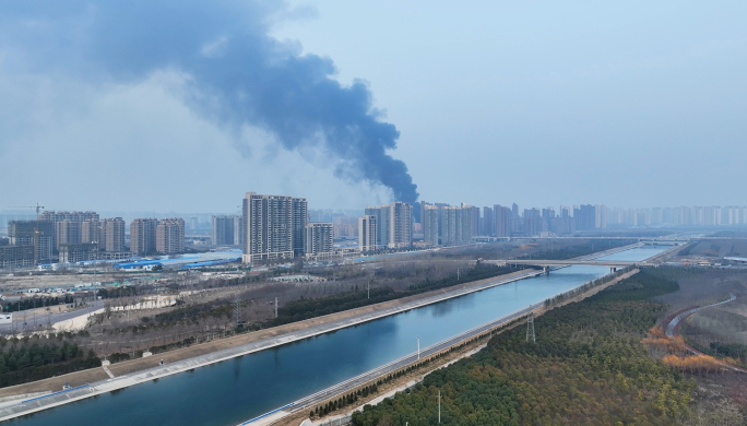 城市火灾 失火冒黑烟烟雾航拍