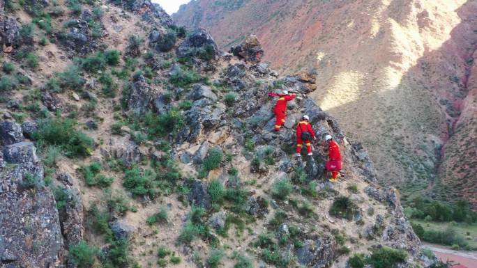 川藏铁路建设登山测量队