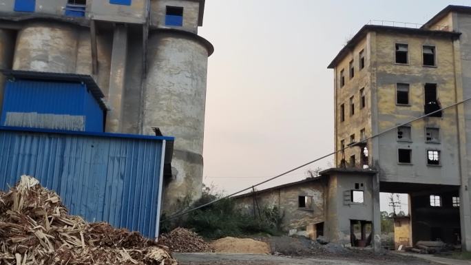 废弃工厂倒闭的水泥厂改制荒凉厂区破旧建筑