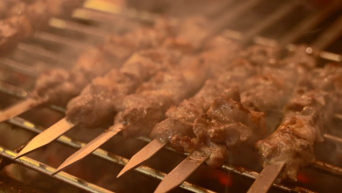 新疆美食烤羊肉串4K