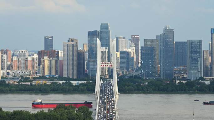 武汉二七长江大桥穿梭的车流延时摄影
