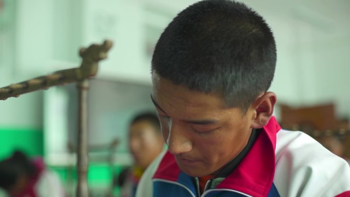 高原小学 高原学校 西藏高原少数民族学生